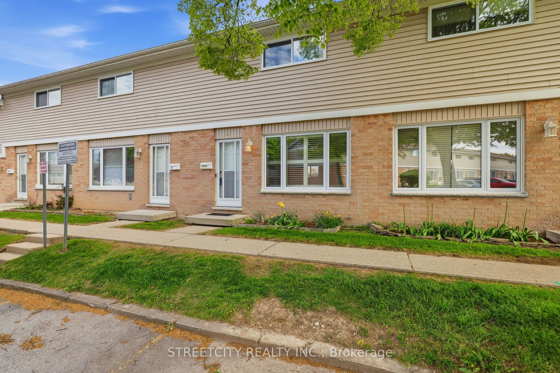 Westminster Avenue 62, London South, ON N6C 5H5