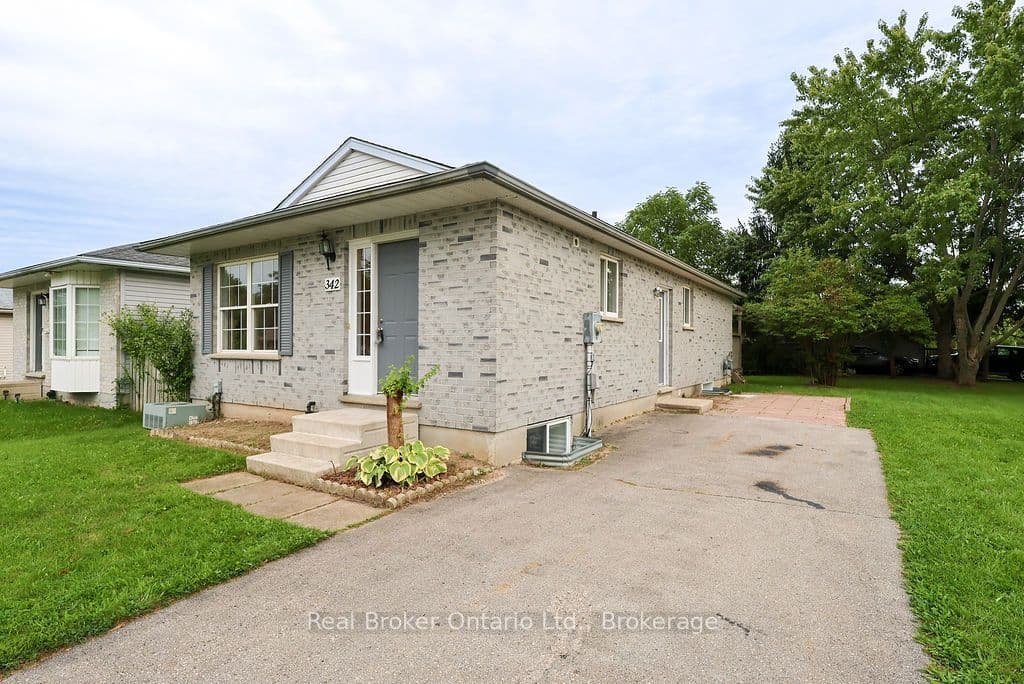 Fleming Drive, London East, ON N5V 4Y6