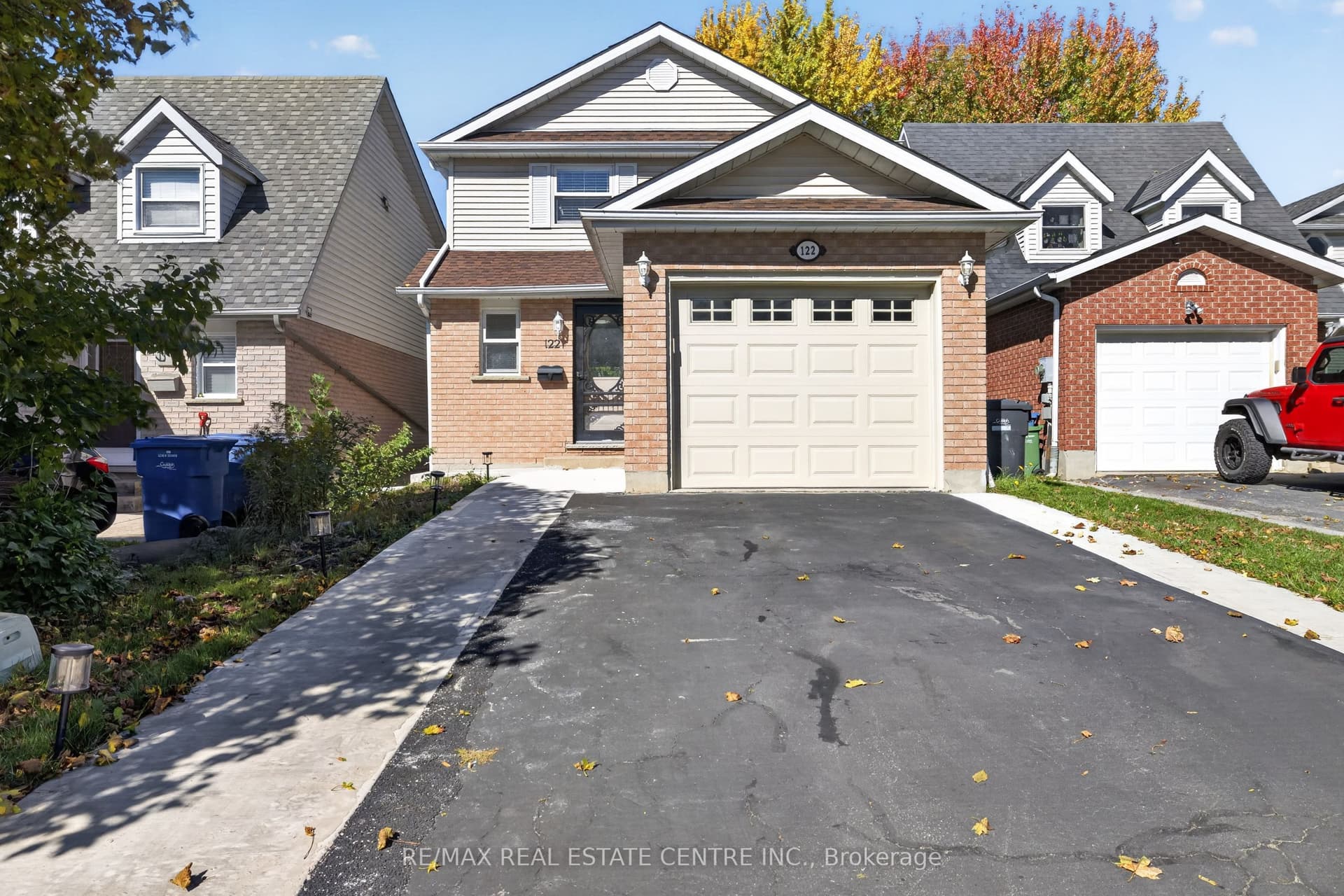 Moss Place, Guelph, ON N1G 4V4