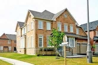Crossroads Drive, Richmond Hill, ON L4E 5E3