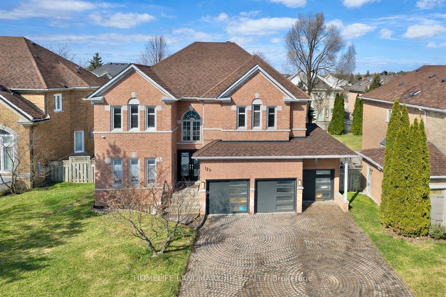 Golden Tulip Crescent, Markham, ON L6C 1W5