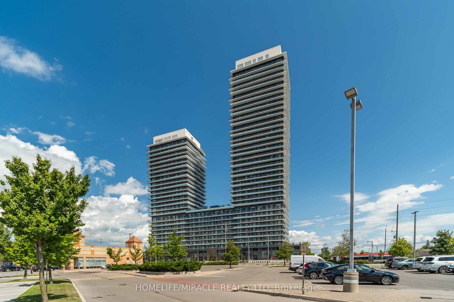Skyridge Drive 1604, Brampton, ON L6P 4S3
