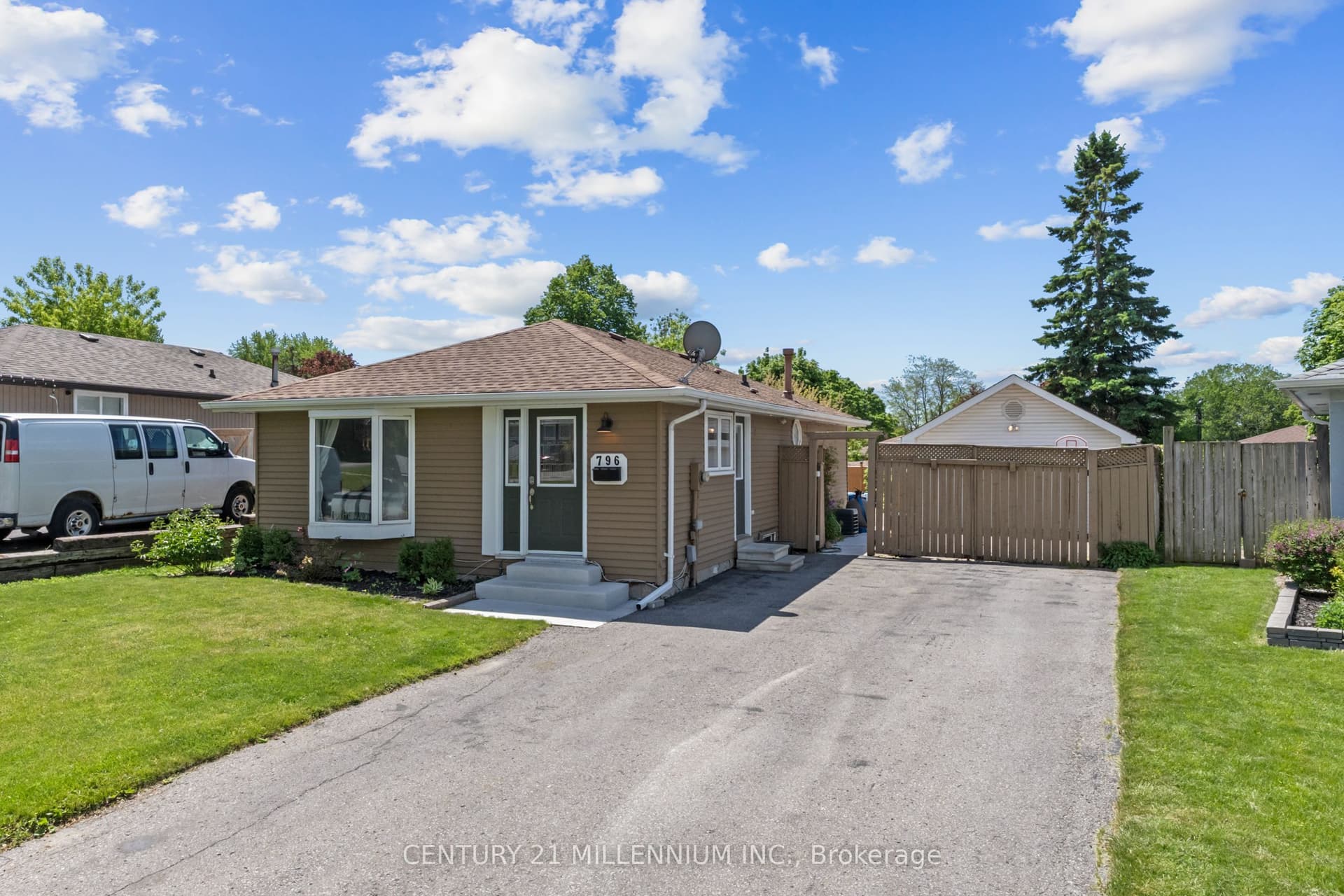 Grandview Drive, Oshawa, ON L1H 7W7