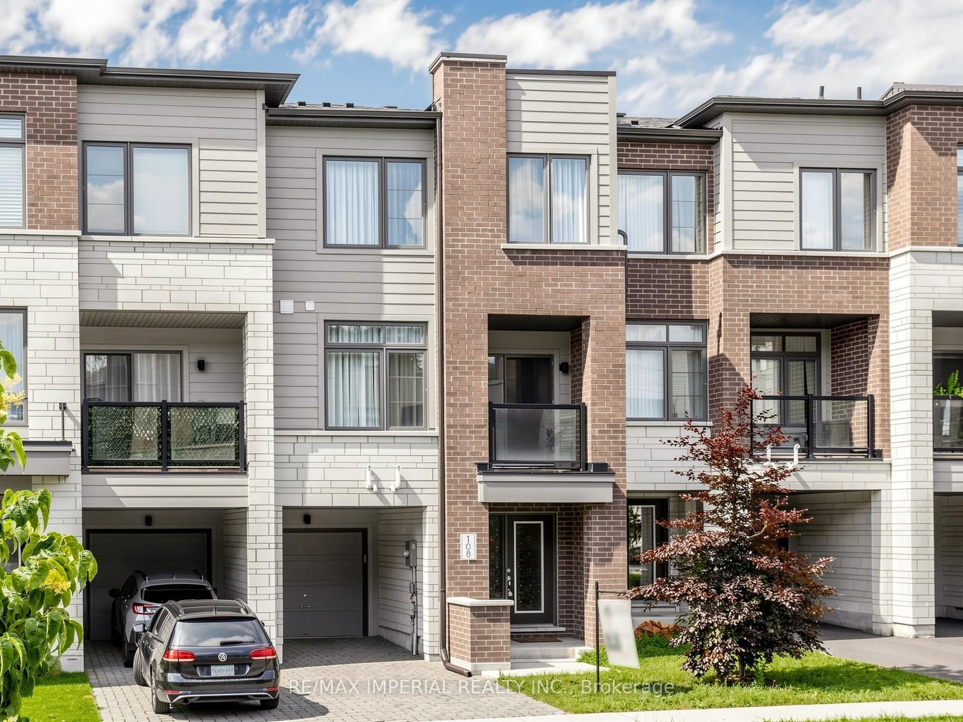 Bravo Lane, Newmarket, ON L3X 0L3