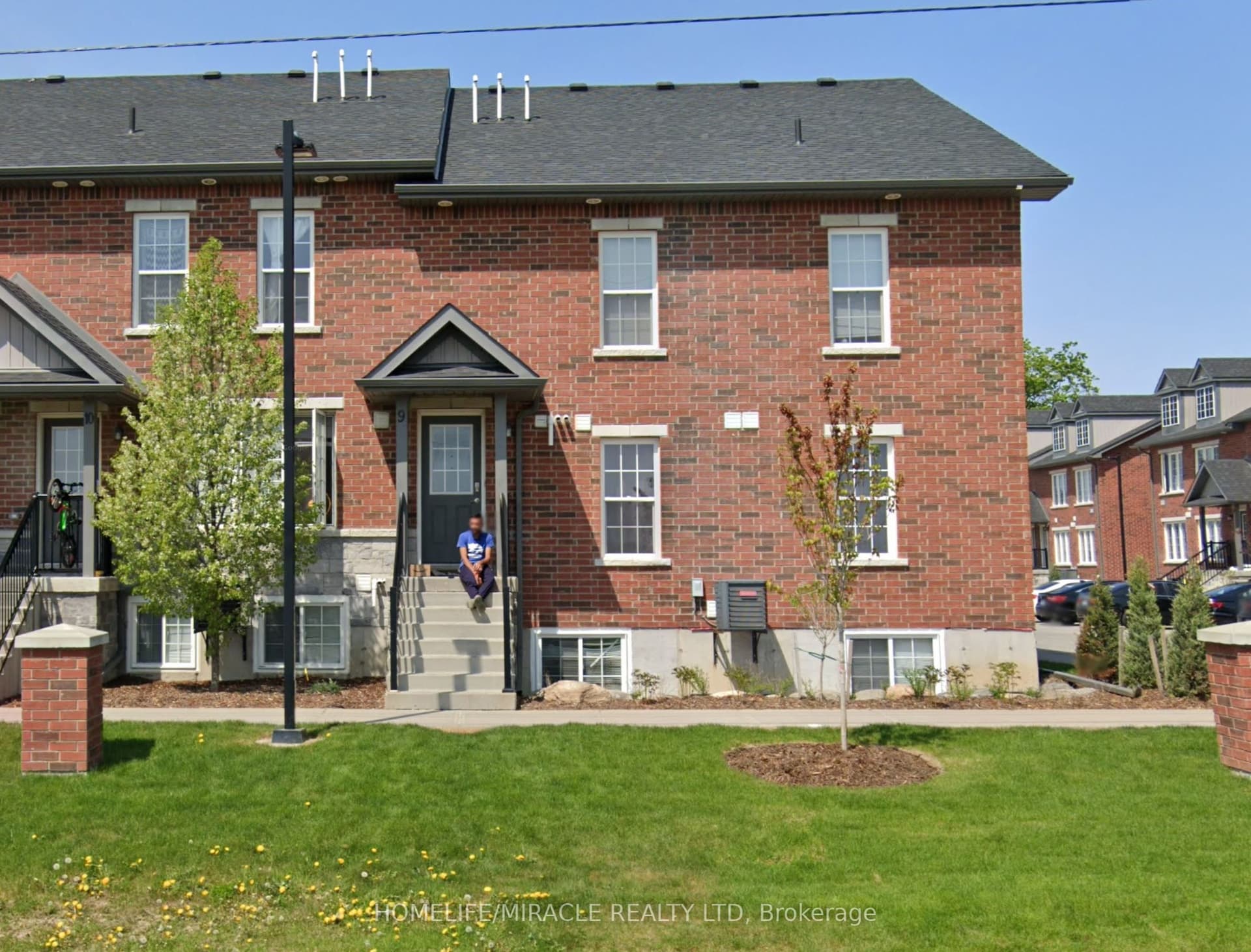Penetanguishene Road 9, Barrie, ON L4M 7C2