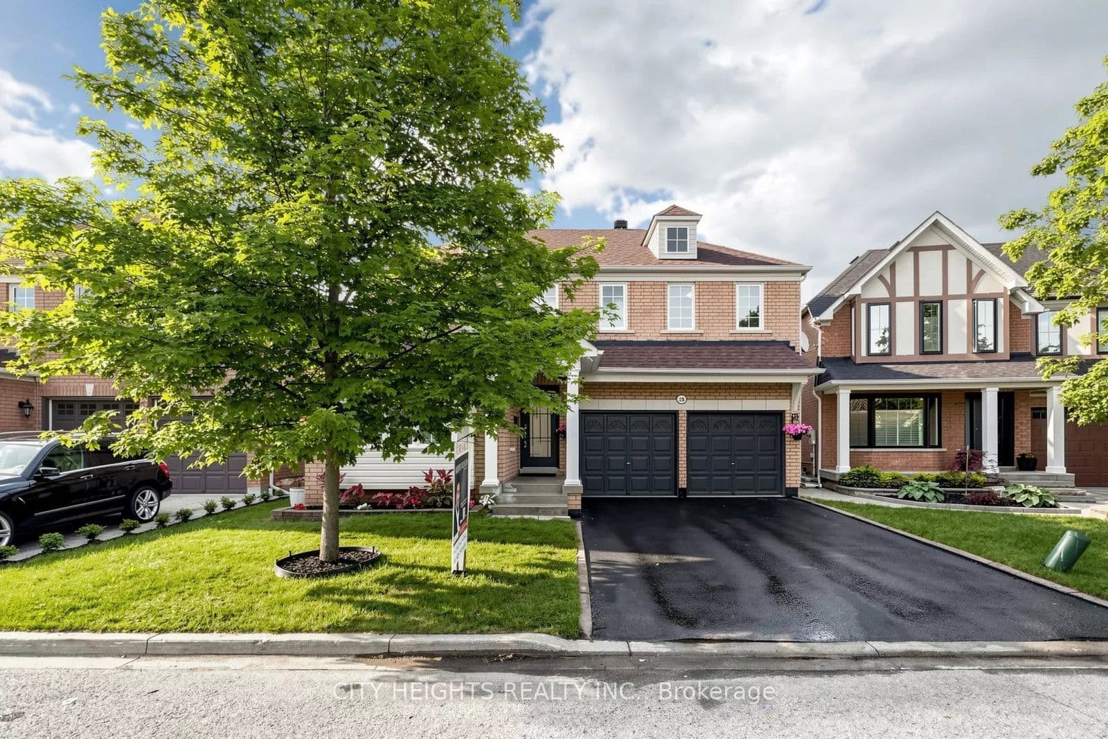 Bradbury Crescent Upper, Ajax, ON L1T 4G5
