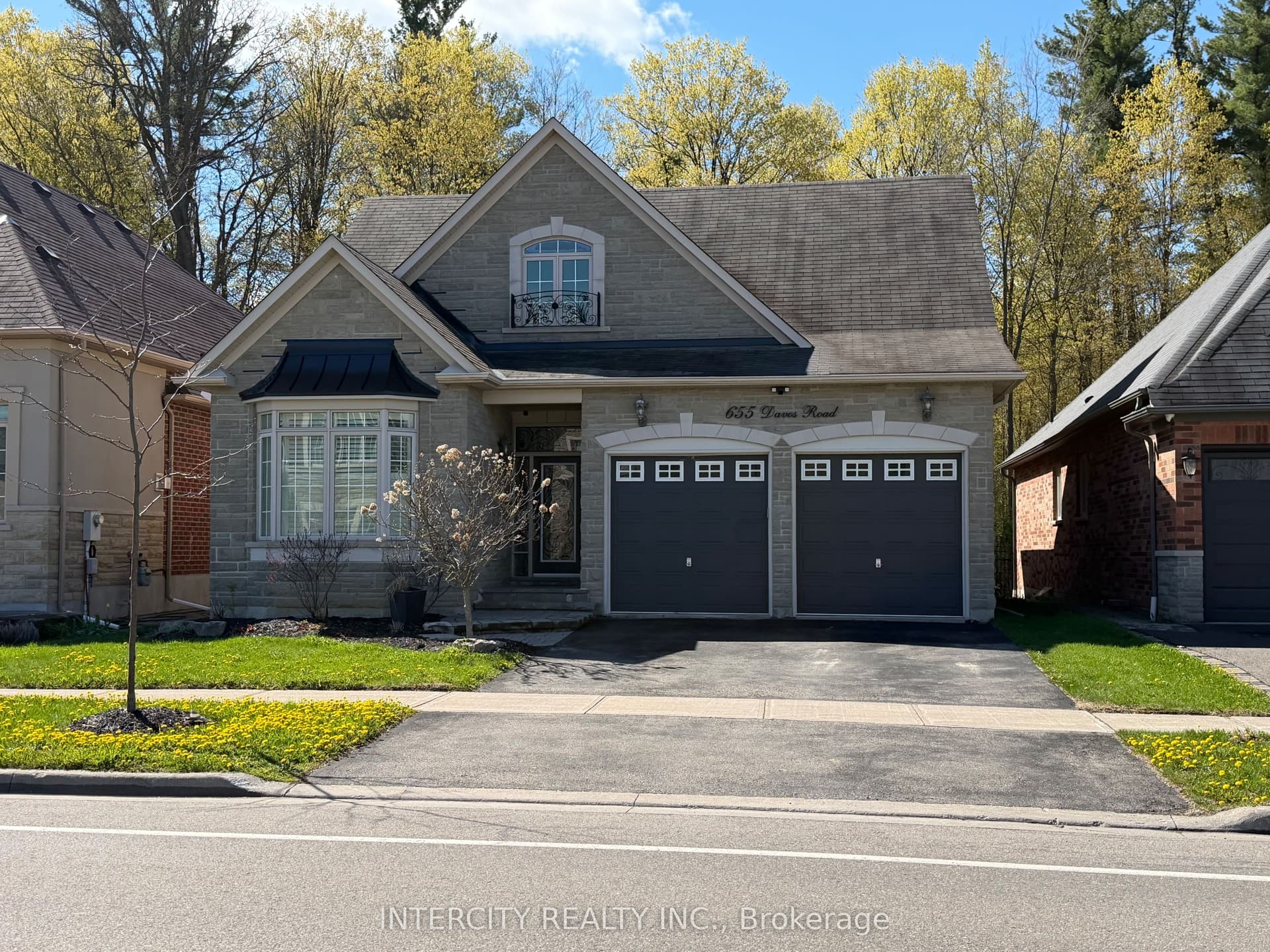 Davos Road, Vaughan, ON L4H 0Y3