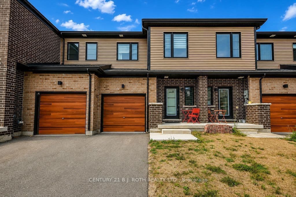 Pumpkin Corner Crescent, Barrie, ON L9J 0T5