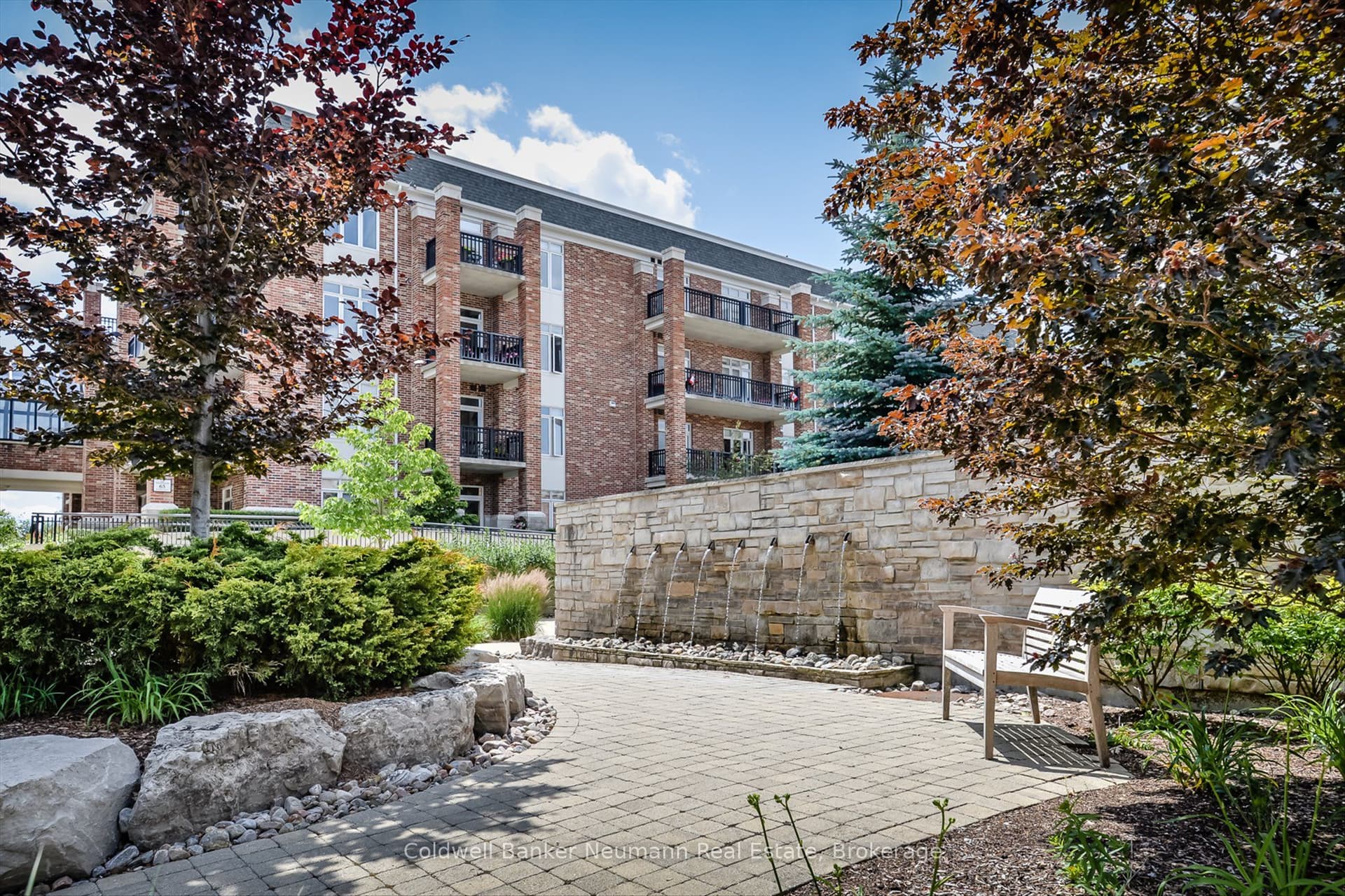 Bayberry Drive C404, Guelph, ON N1G 5K8