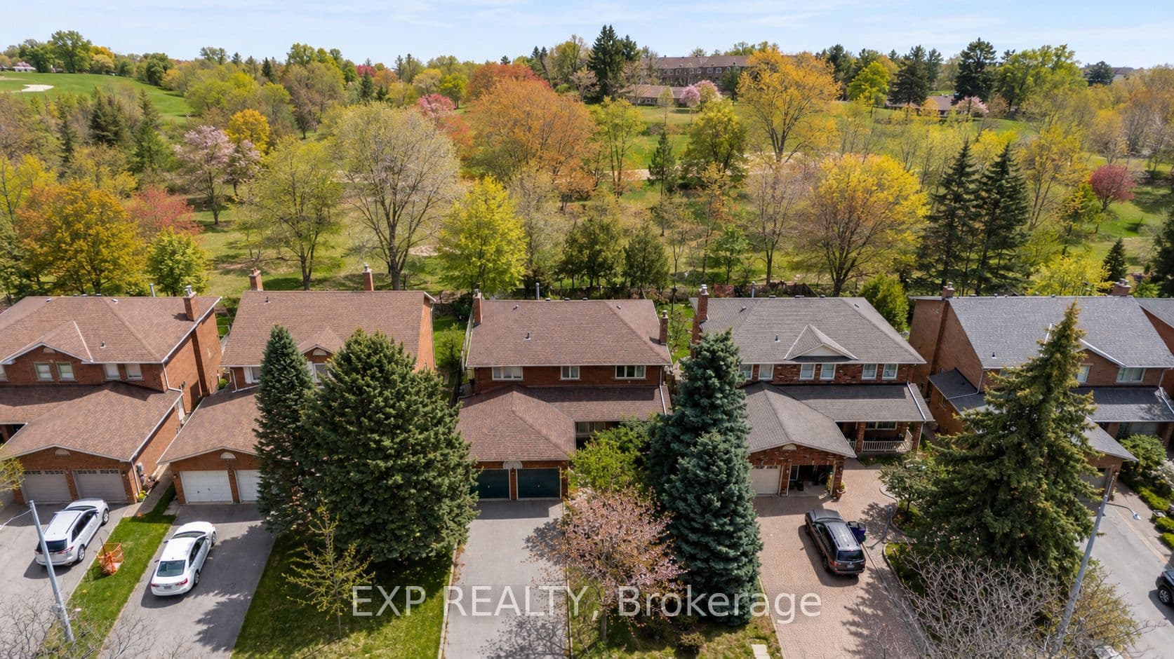 Sanderson Crescent, Richmond Hill, ON L4C 5L5
