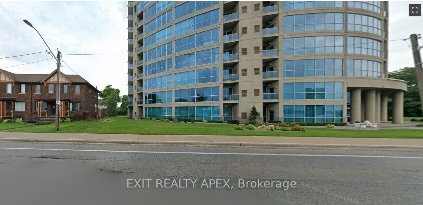 Riverside Drive 1602, Windsor, ON N9A 0A2