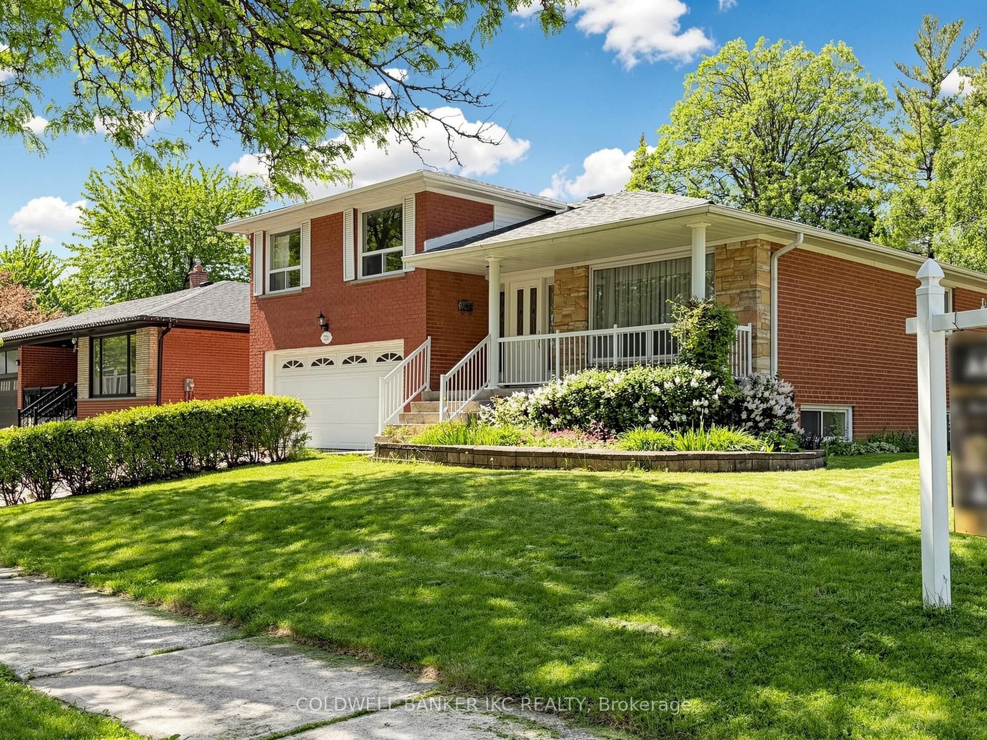 Springfield Court, Mississauga, ON L5K 1V2