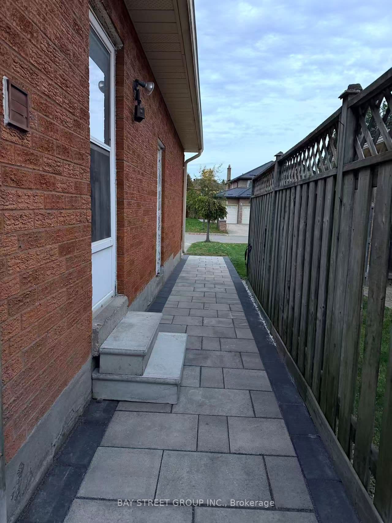 Dowling Circle Basement A2, Markham, ON L3R 8R4