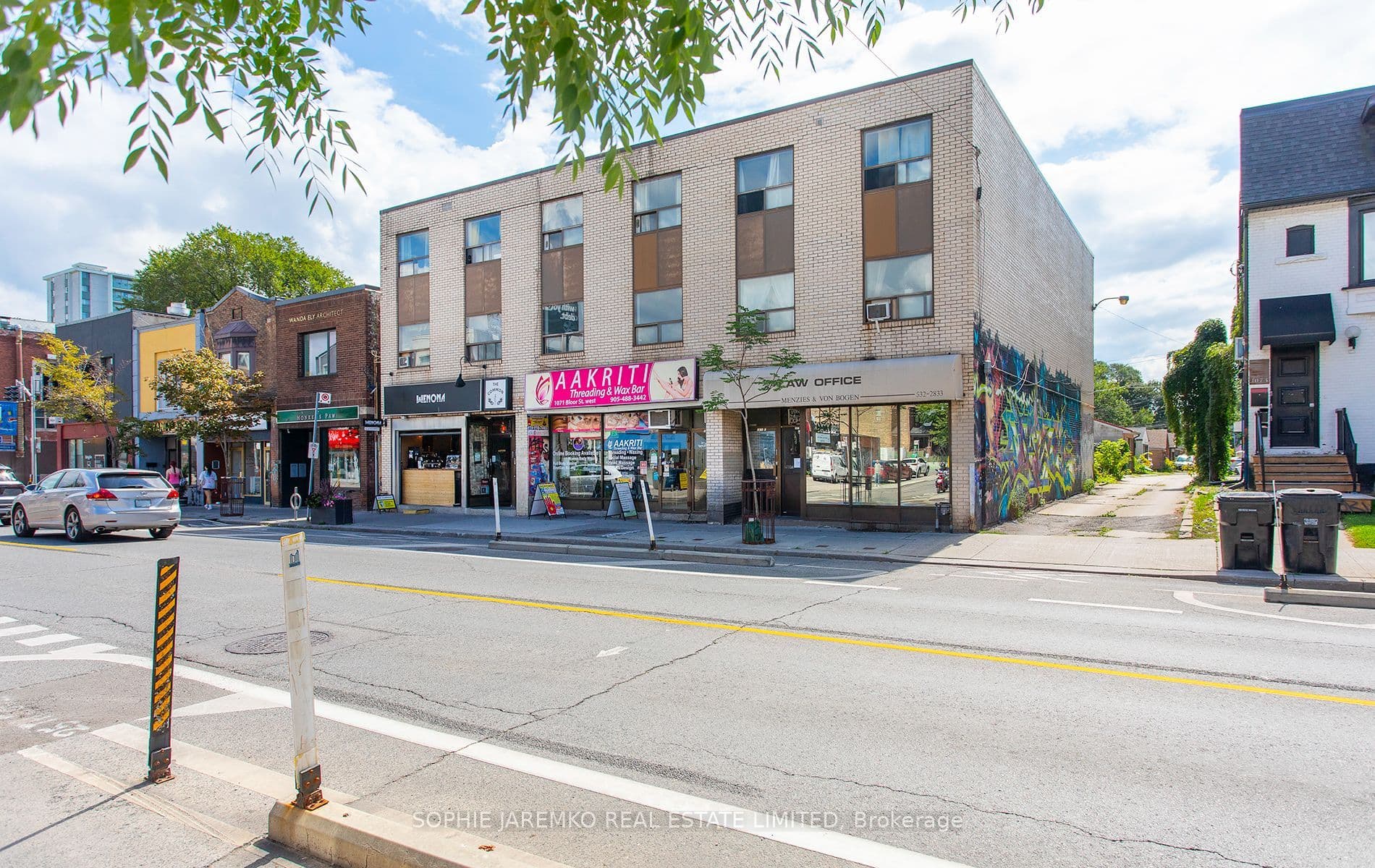 Bloor Street W 3, Toronto, ON M6H 1M5