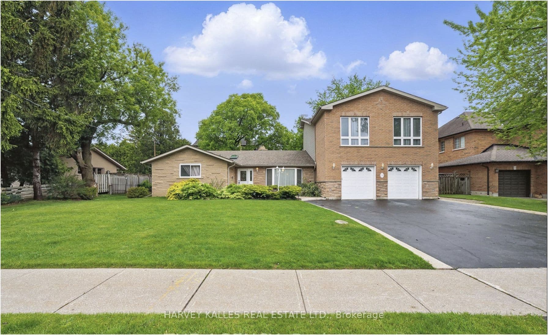 Denham Drive, Richmond Hill, ON L4C 6H8