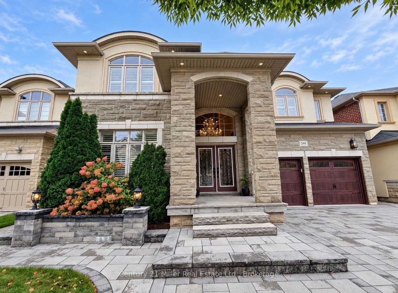 Bridgeview Road, Oakville, ON L6M 0P3