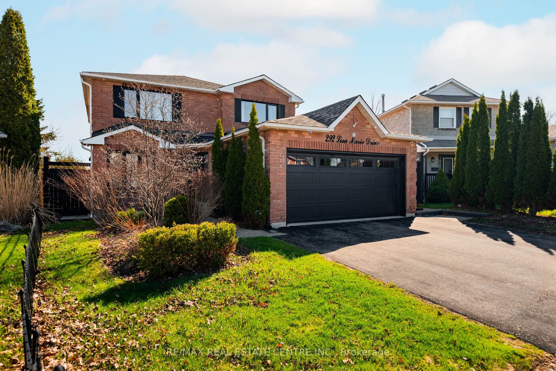 Lisa Marie Drive, Orangeville, ON L9W 4P4