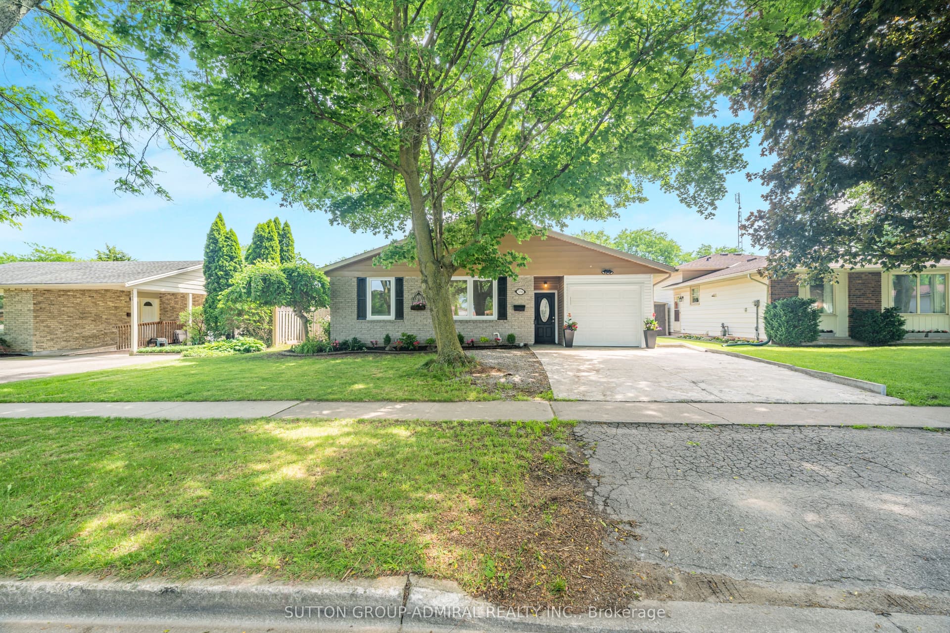 Harriman Street, Niagara Falls, ON L2J 3S2
