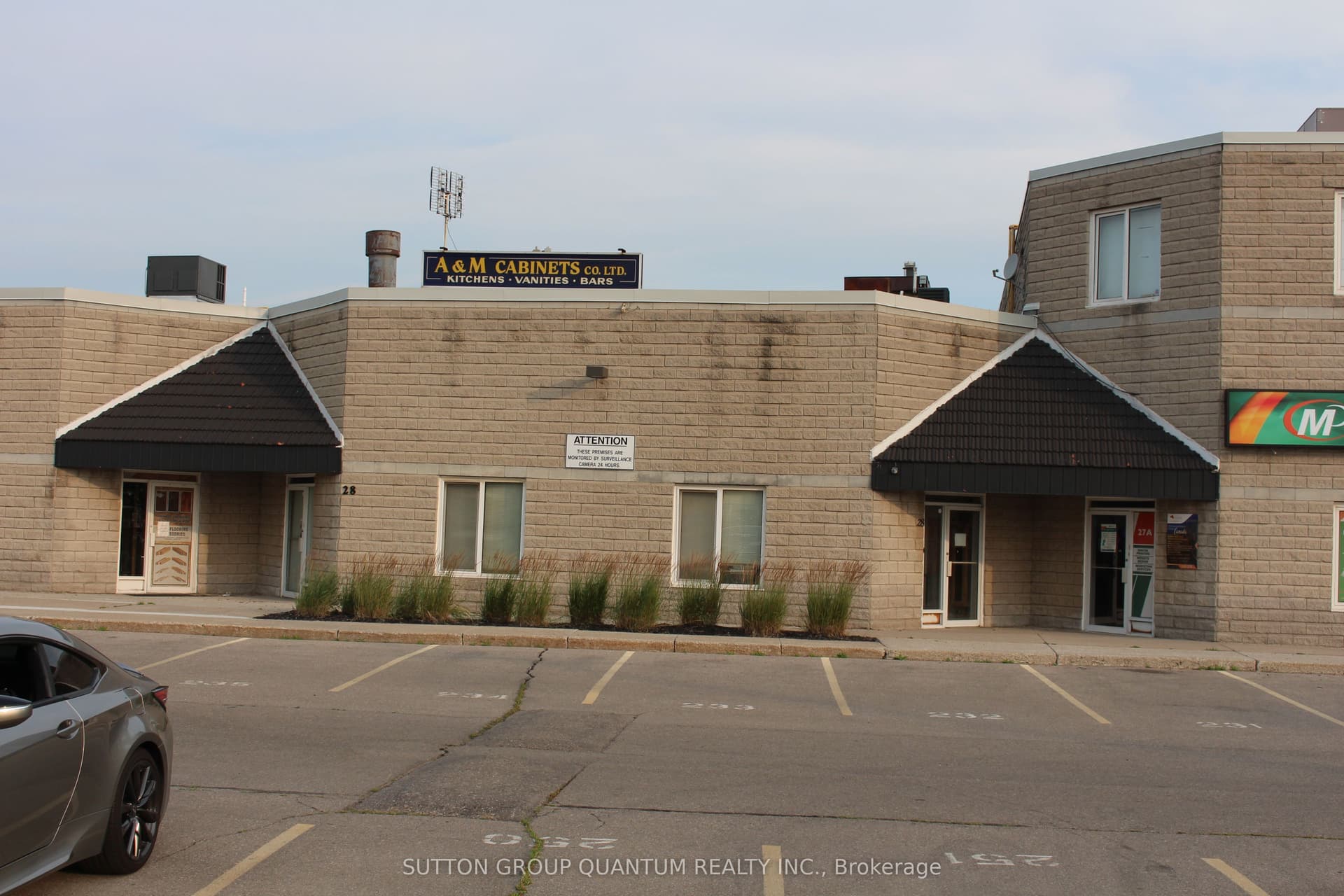 Royal Windsor Drive 28, Mississauga, ON L5J 4S9