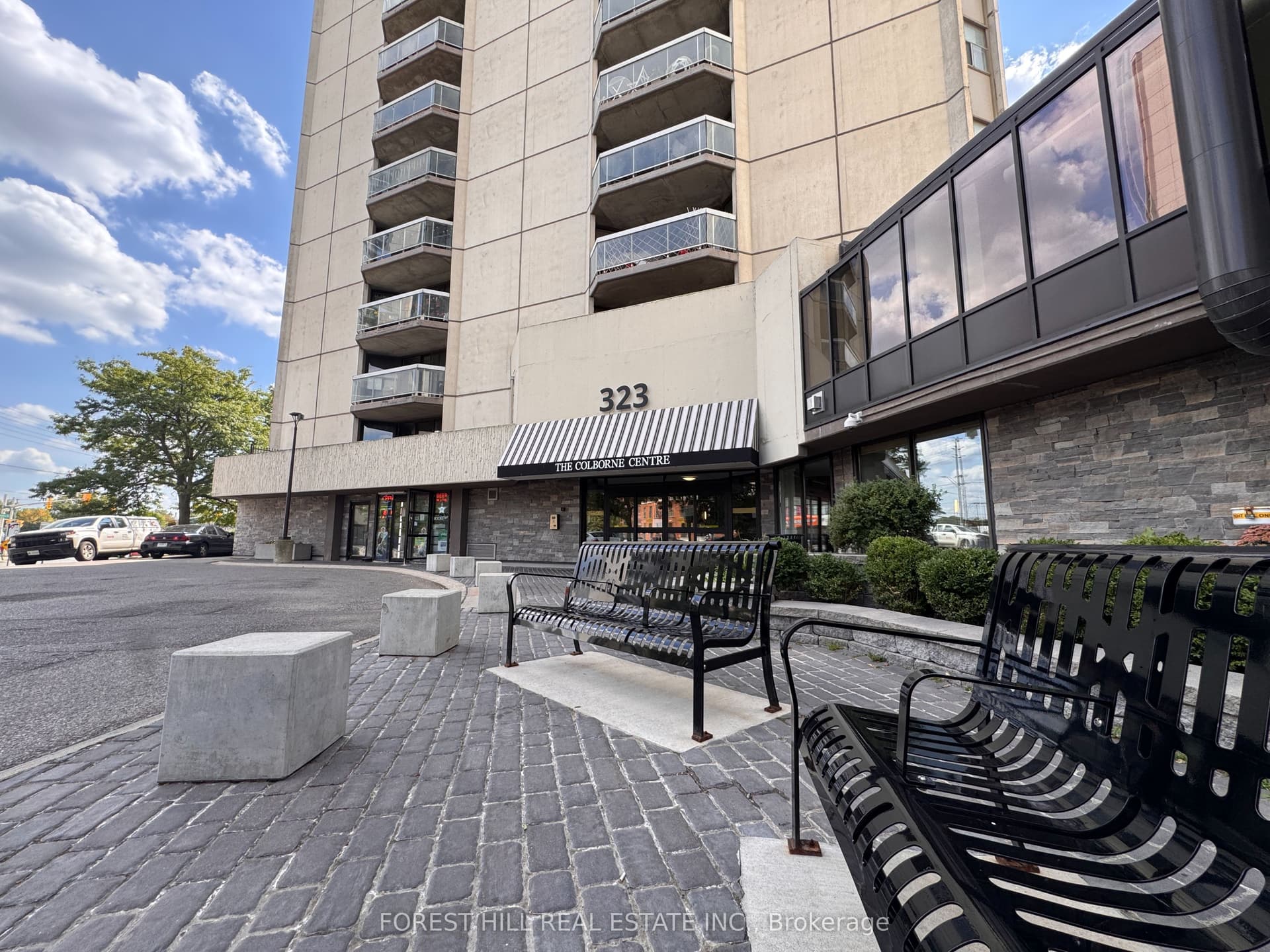 Colborne Street 905, London East, ON N6B 3N8