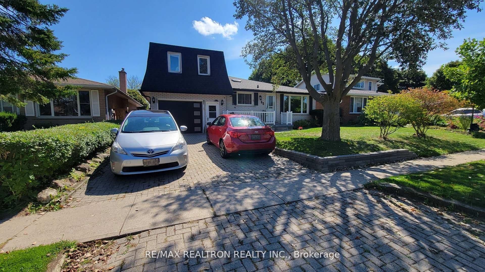 Mcilwraith Crescent, Guelph, ON N1E 6J4