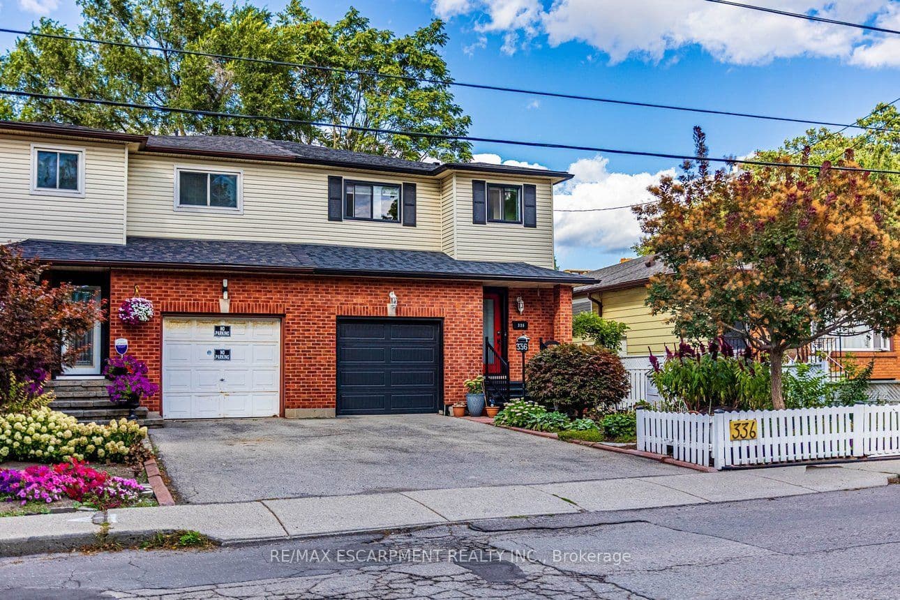 Jackson Street W, Hamilton, ON L8P 1M8