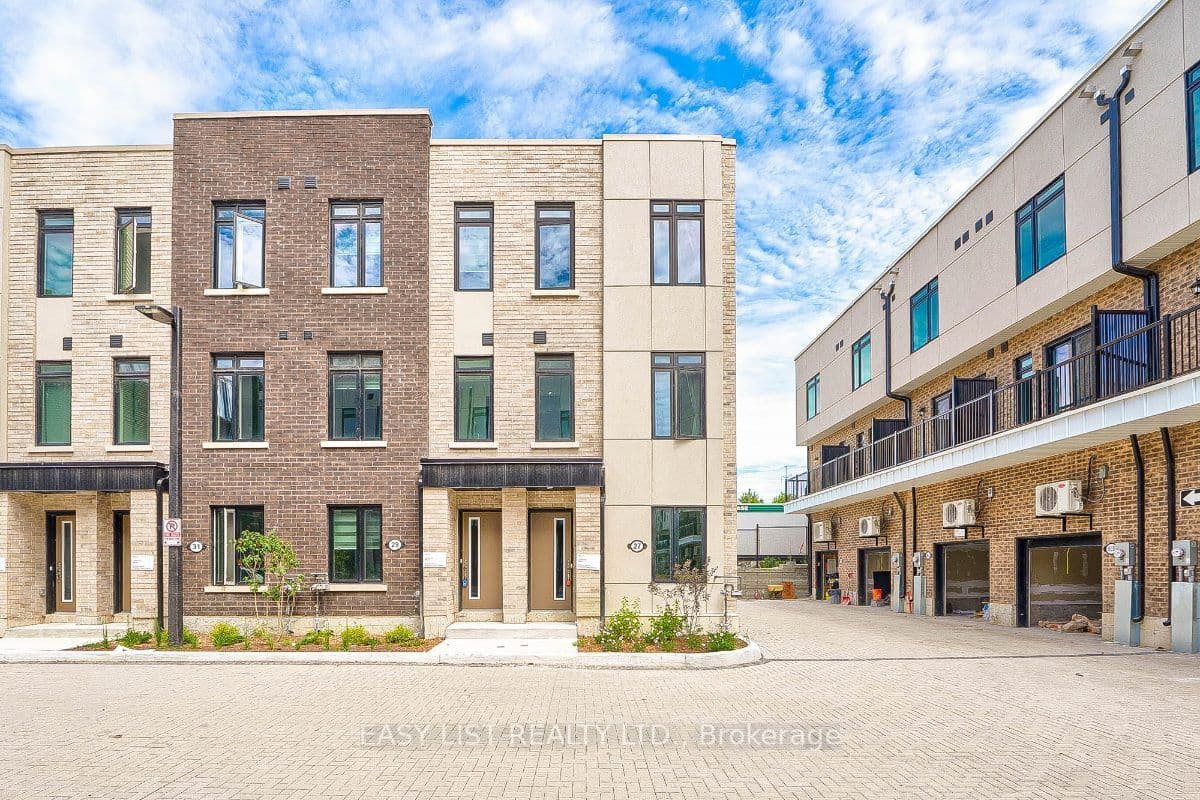 Spruce Pines Crescent, Toronto, ON M4A 0A9