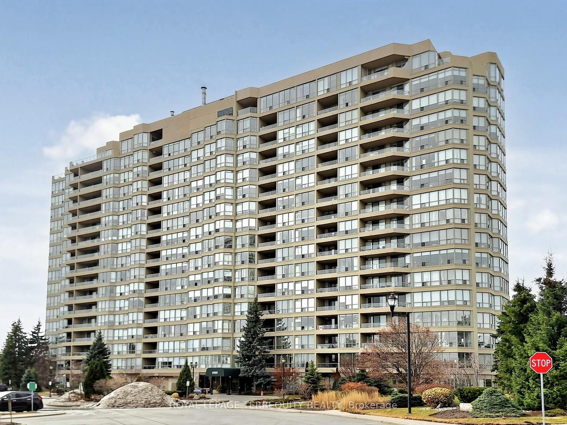 Valley Farm Road 1218, Pickering, ON L1V 6B3