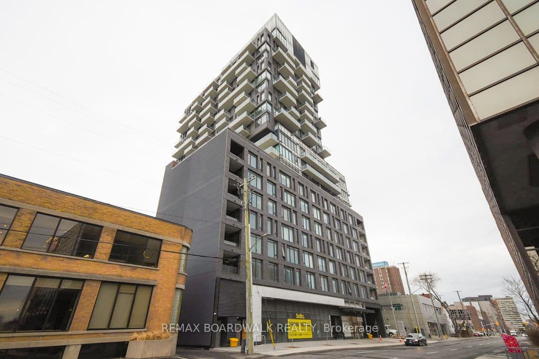 Catherine Street 1709, Ottawa Centre, ON K2P 1J5