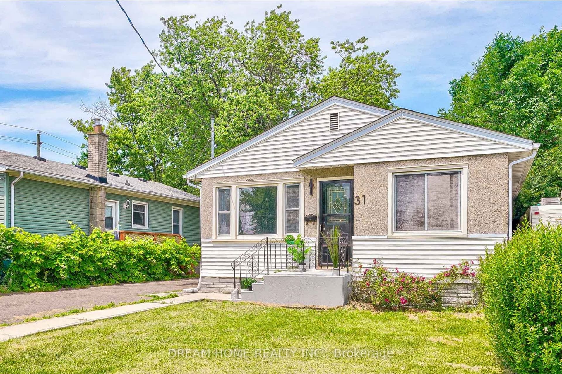 Warren Road, St. Catharines, ON L2P 1K7