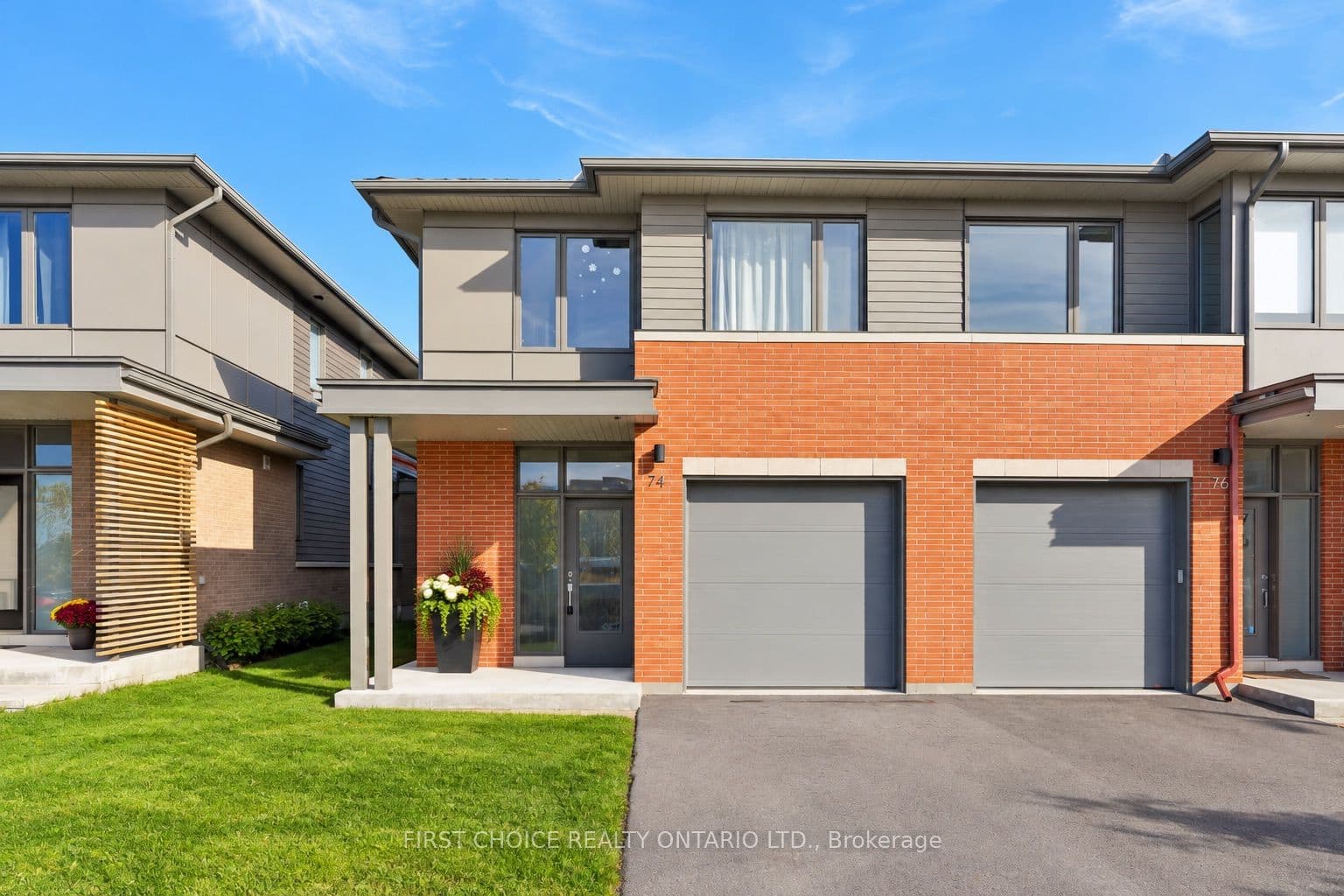 Michael Stoqua Street, Manor Park - Cardinal Glen and Area, ON K1K 5A2