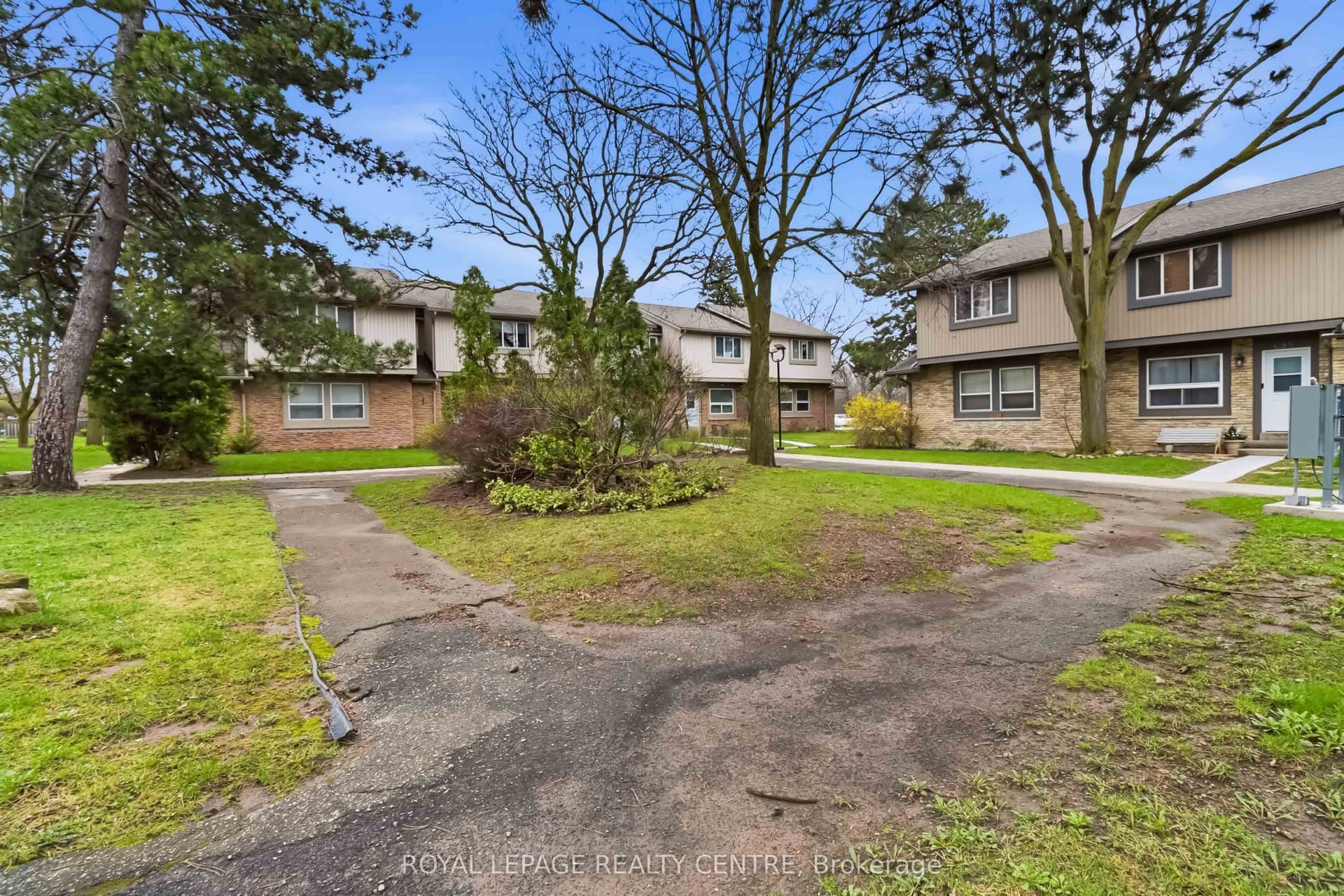 Woodward Avenue, Milton, ON L9T 3K4