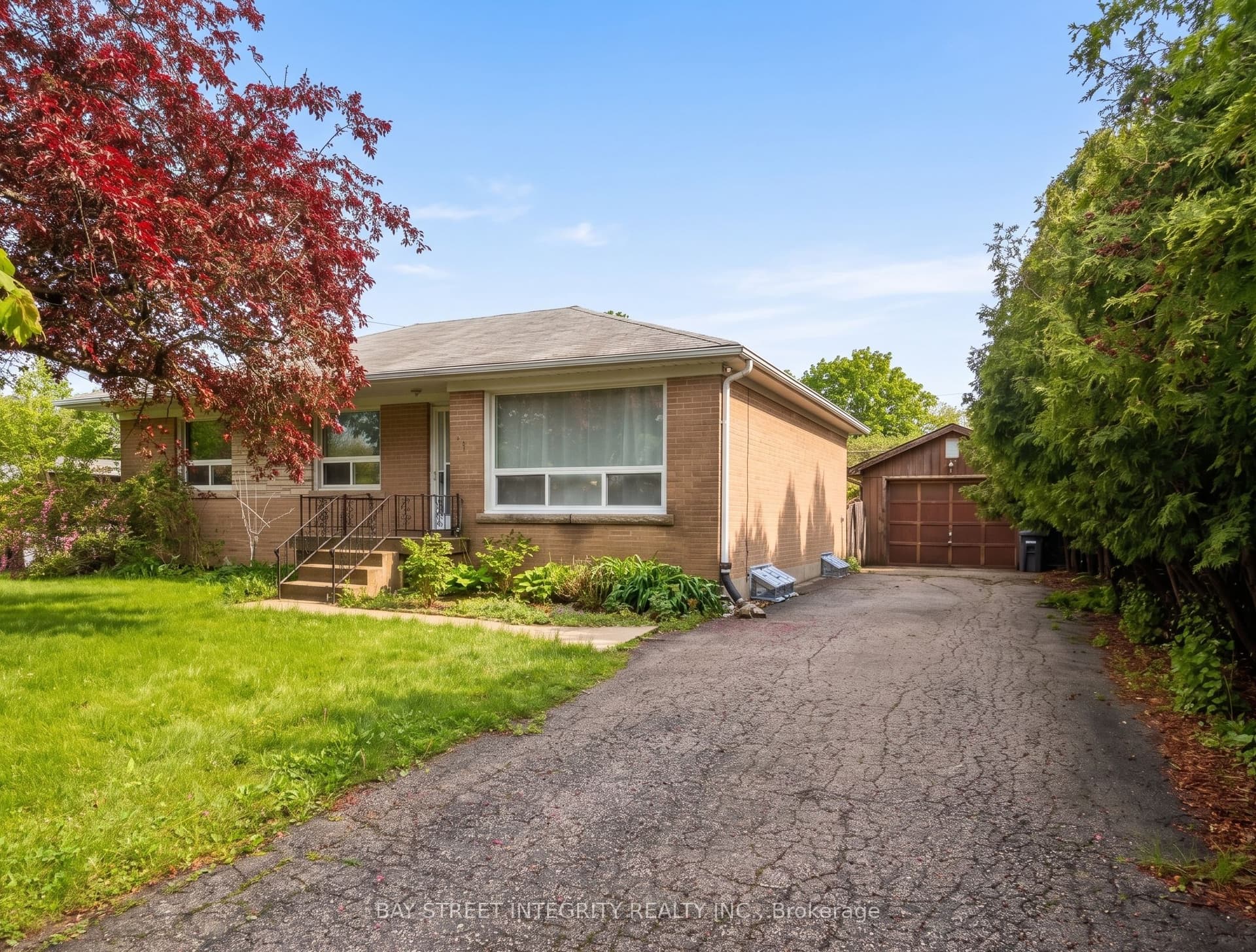 Sandmere Place, Oakville, ON L6L 4G5