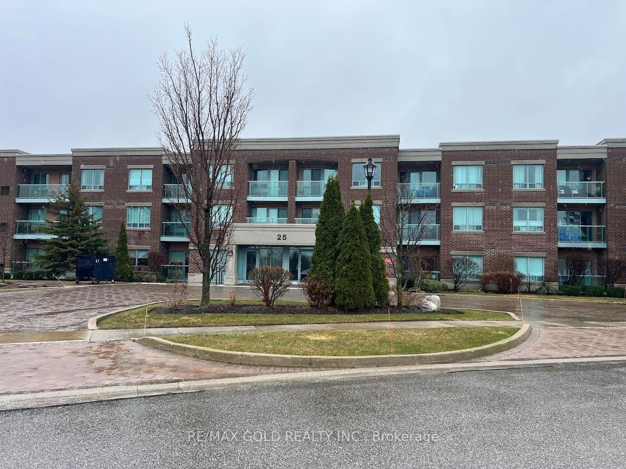 Via Rosedale Way 213, Brampton, ON L6R 3J8