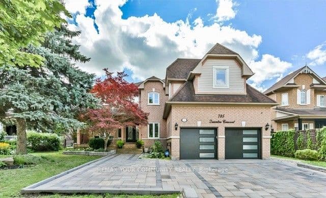 Quantra Crescent, Newmarket, ON L3X 1M9