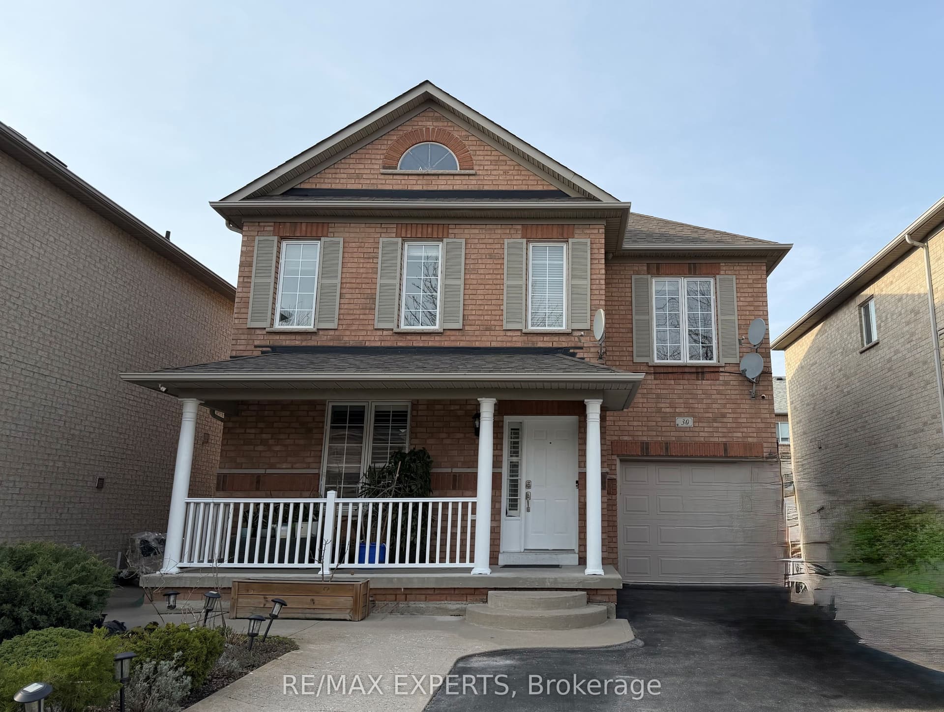 Johncrest Way, Vaughan, ON L4H 2K6