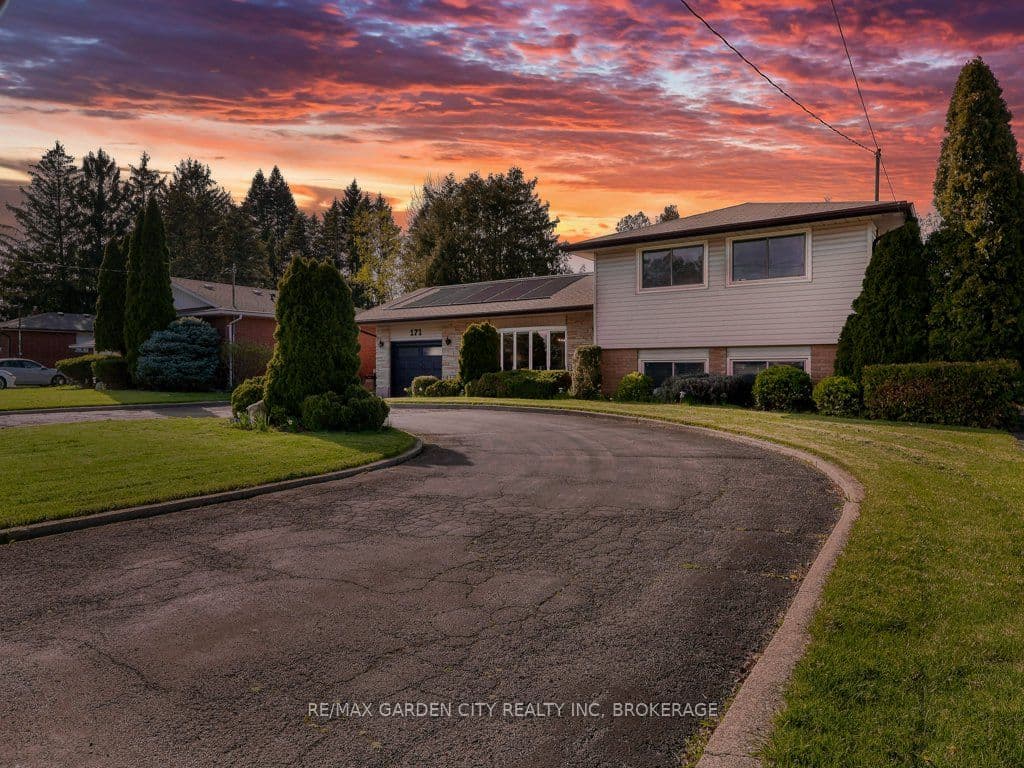 Lakeshore Road, St. Catharines, ON L2N 2V2
