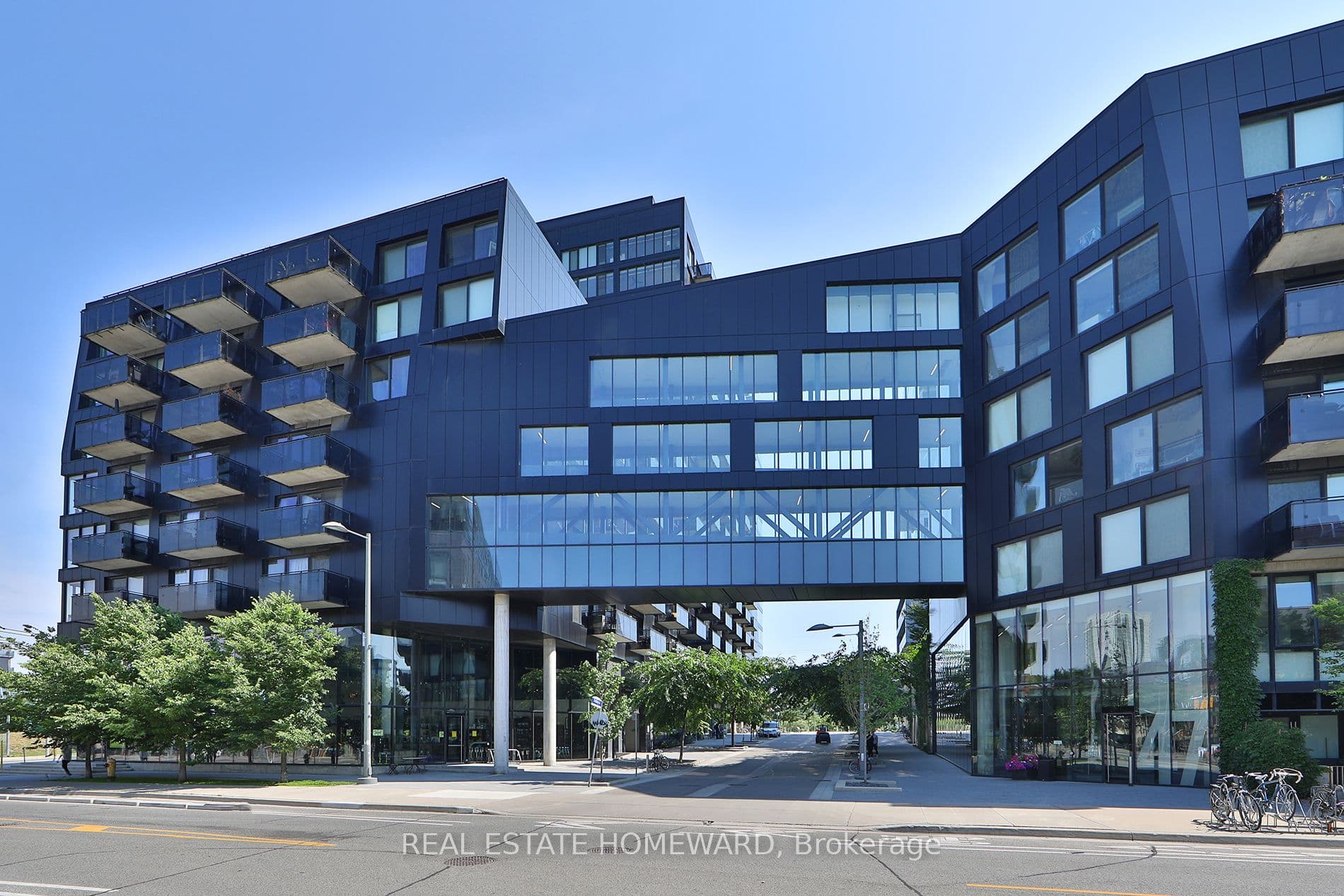 Trolley Crescent 603, Toronto, ON M5A 0E9