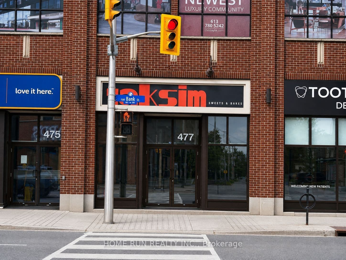 Bank Street, Ottawa Centre, ON K2P 1Z2