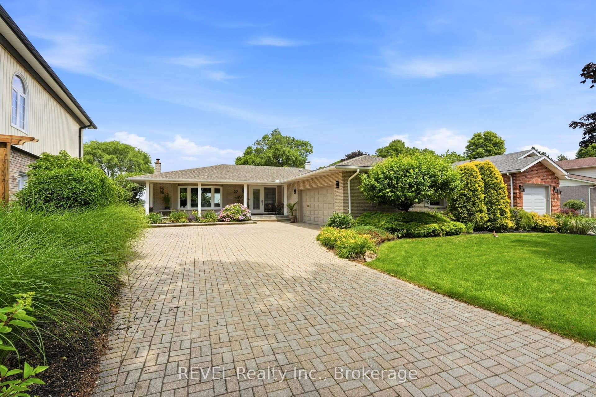 Beachview Drive, St. Catharines, ON L2N 3W4