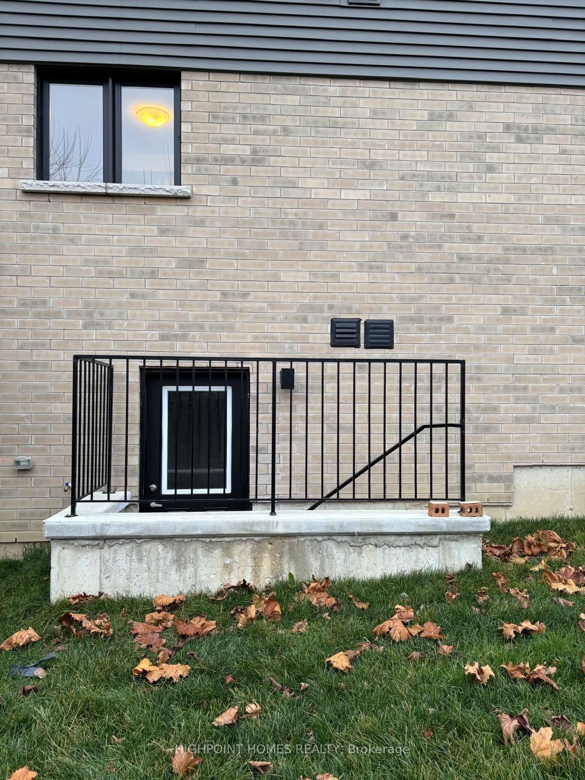Halo Street BSMT, Hamilton, ON L8W 0C2