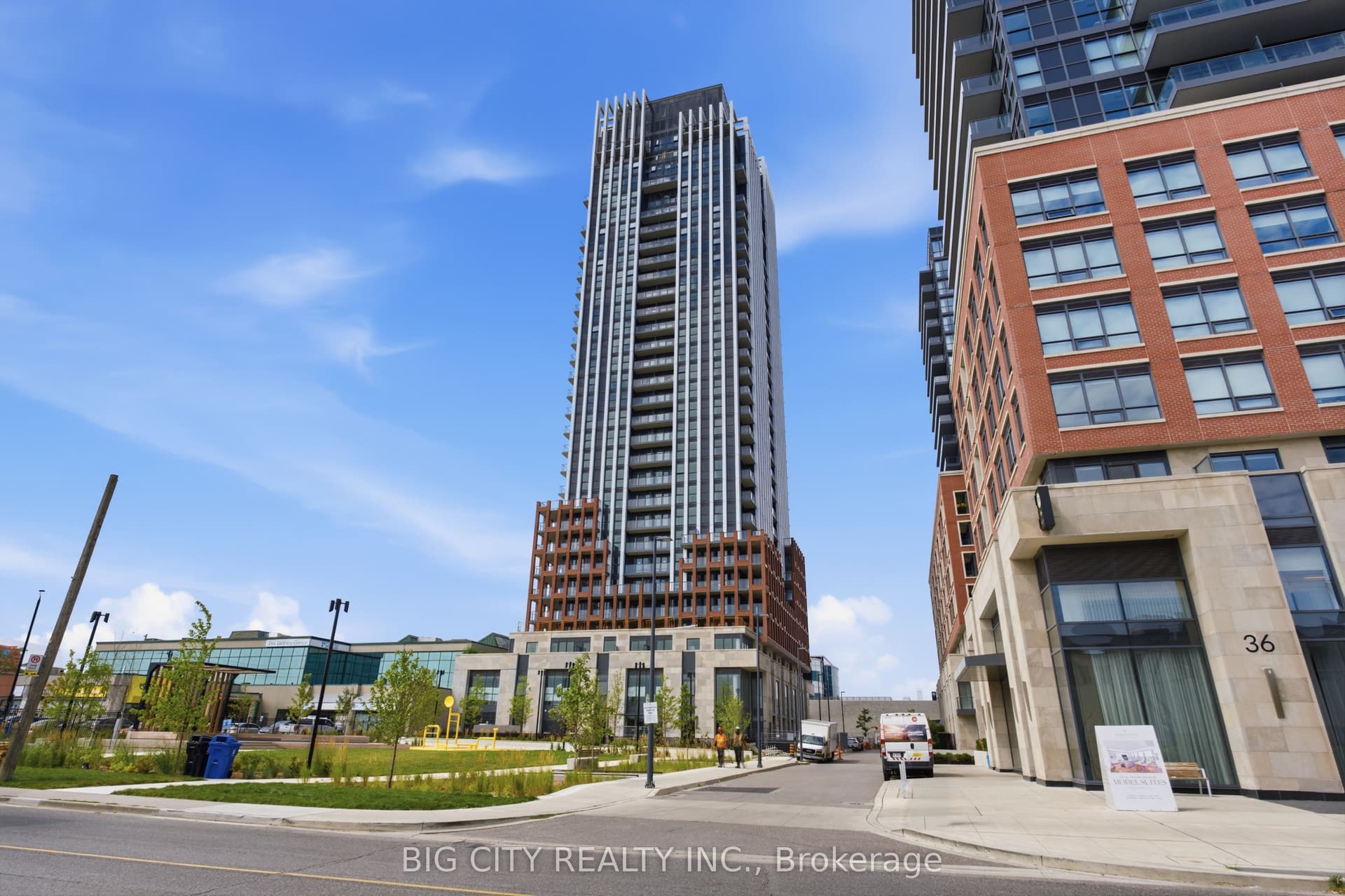 Frederick Todd Way 1004, Toronto, ON M4G 0C9