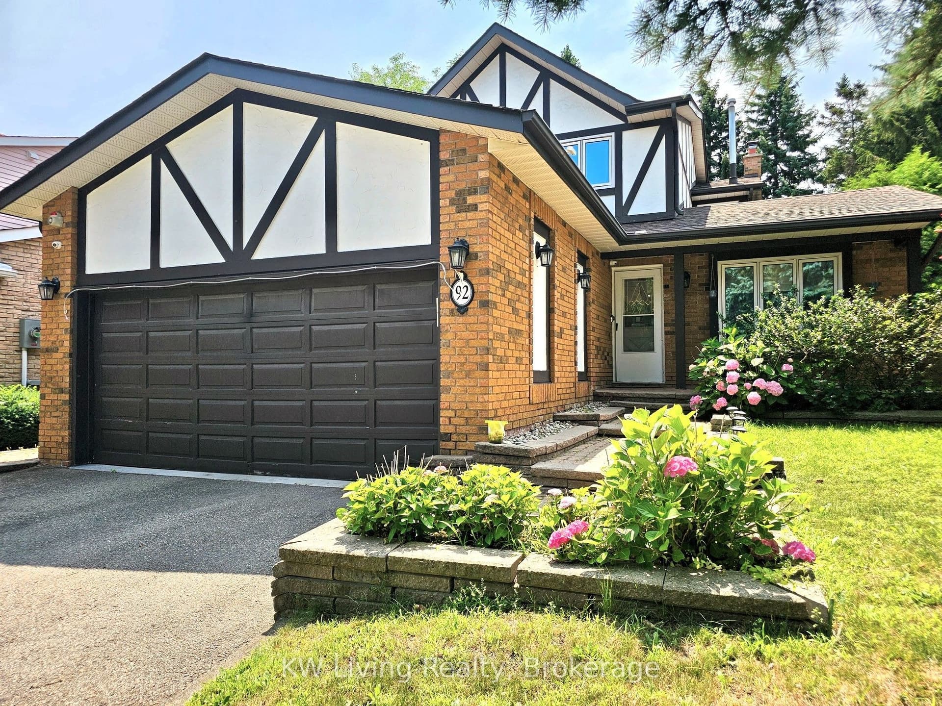 Breckonwood Crescent, Markham, ON L3T 5E8