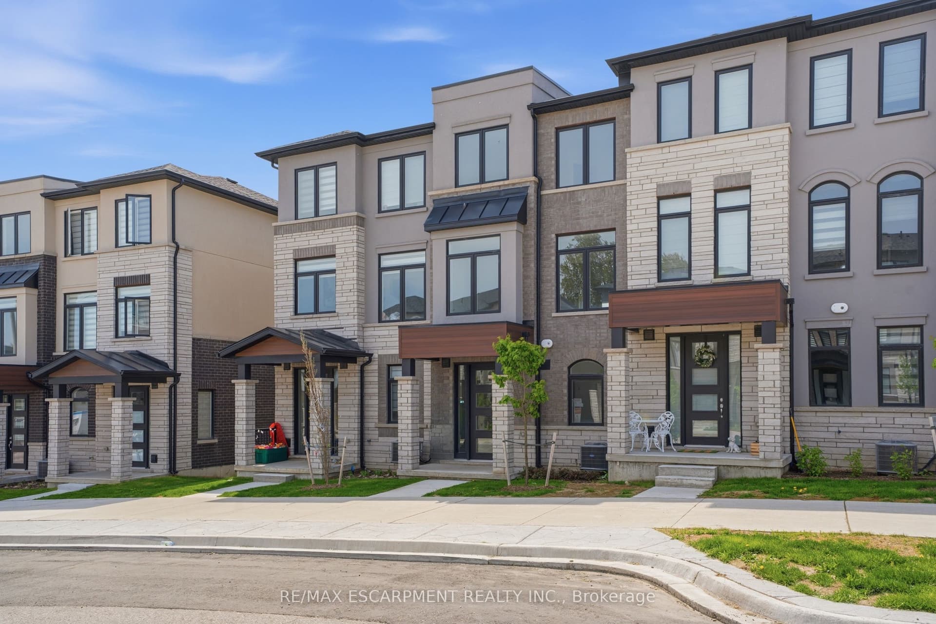 Equestrian Way Unit 33, Cambridge, ON N3E 0E8