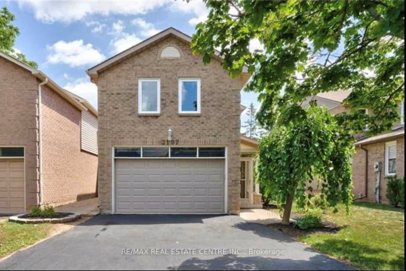 Munn's Avenue, Oakville, ON L6H 3S9