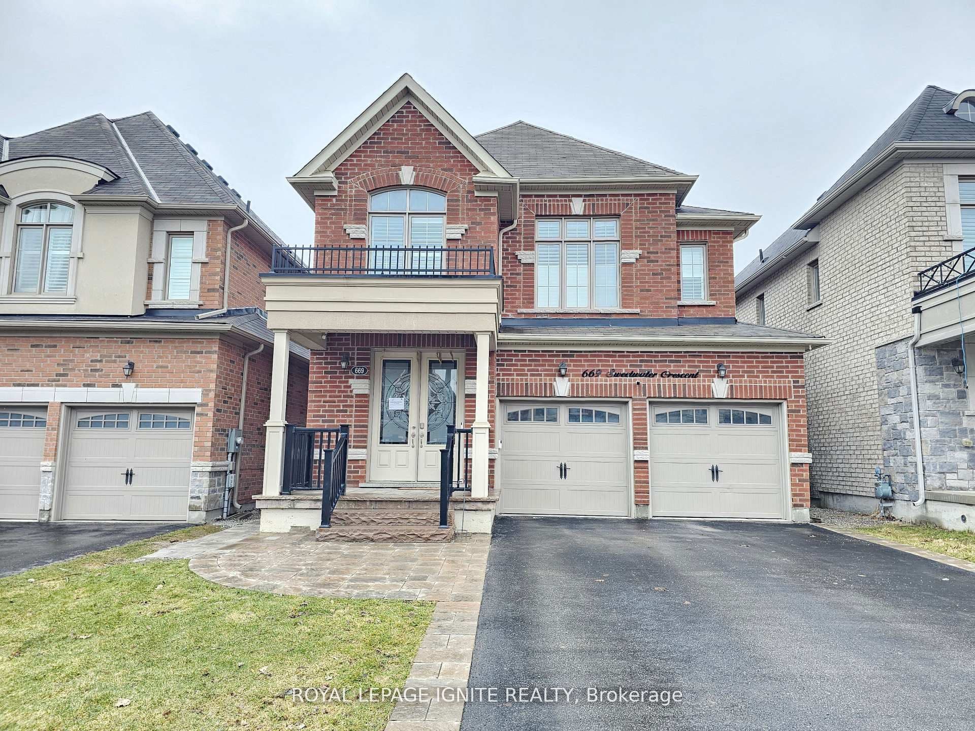 Sweetwater Crescent Bsmt, Newmarket, ON L3X 0H6