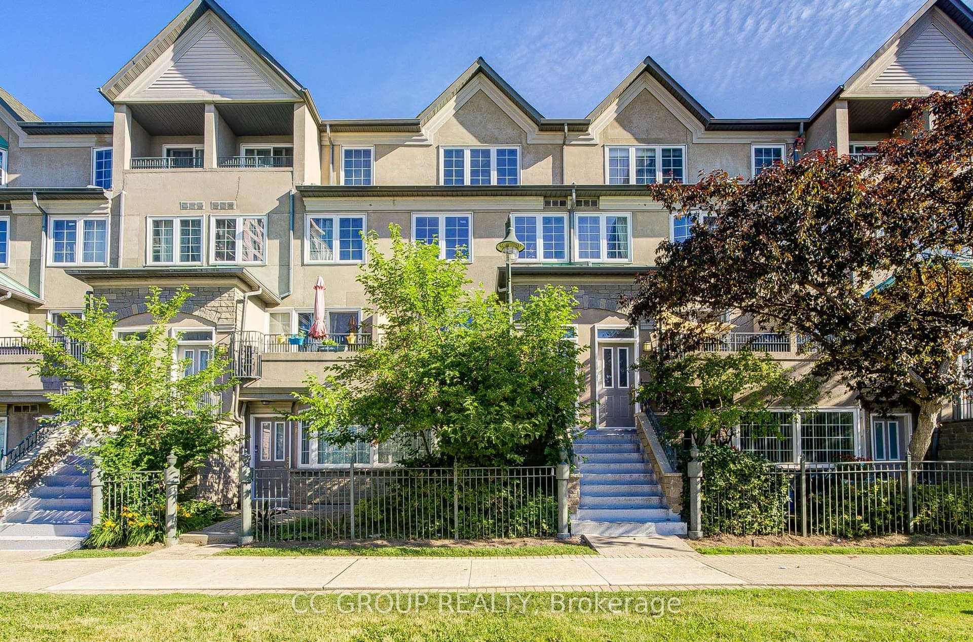 Bonis Avenue 519, Toronto, ON M1T 3W3