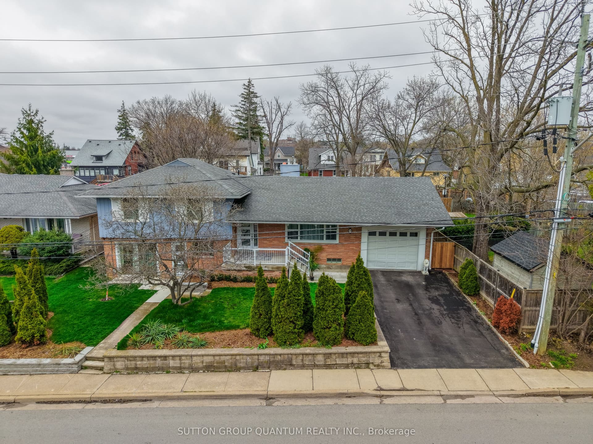 Barton Street, Hamilton, ON L9H 1N8