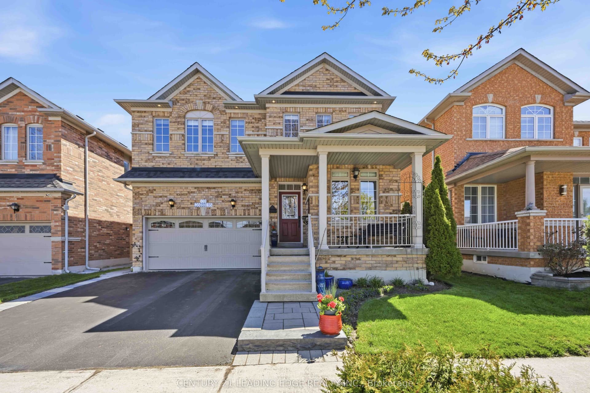 Landsdown Crescent, Markham, ON L6E 1M5