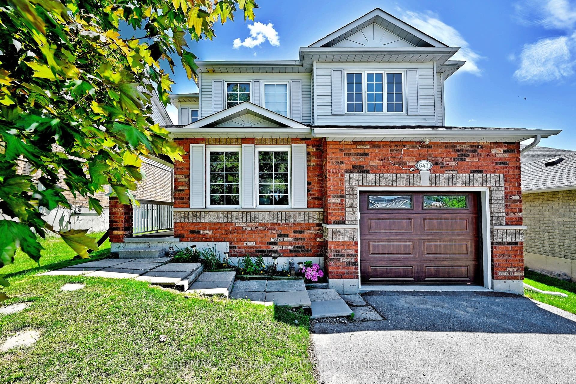 Trailview Drive, Peterborough, ON K9J 8P3